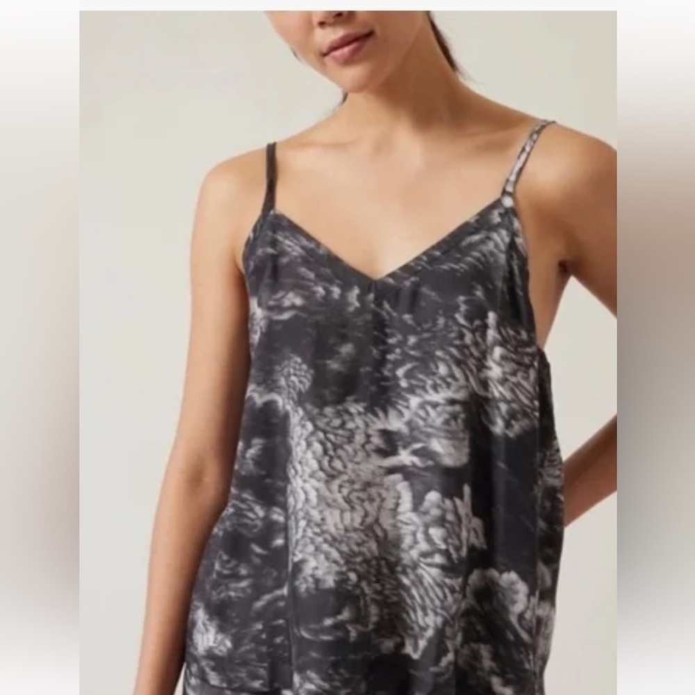 Athleta-S-black and gray patterned-100% cupro-adjustable, calm cool cami top.